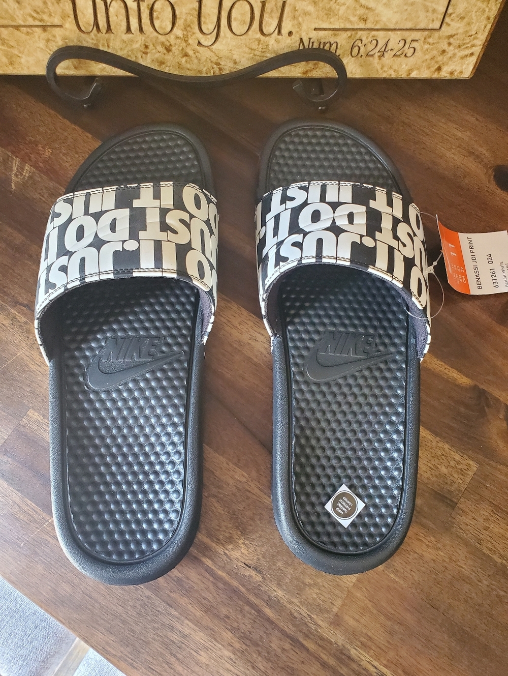 Nike Benassi JDI Slides - Picture 2 of 5
